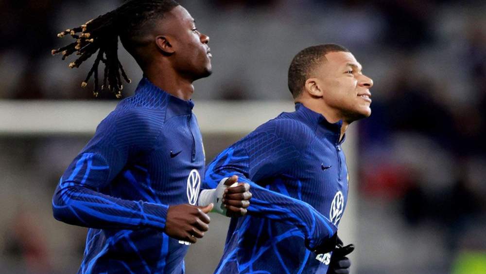Mbappé y Camavinga con la selección