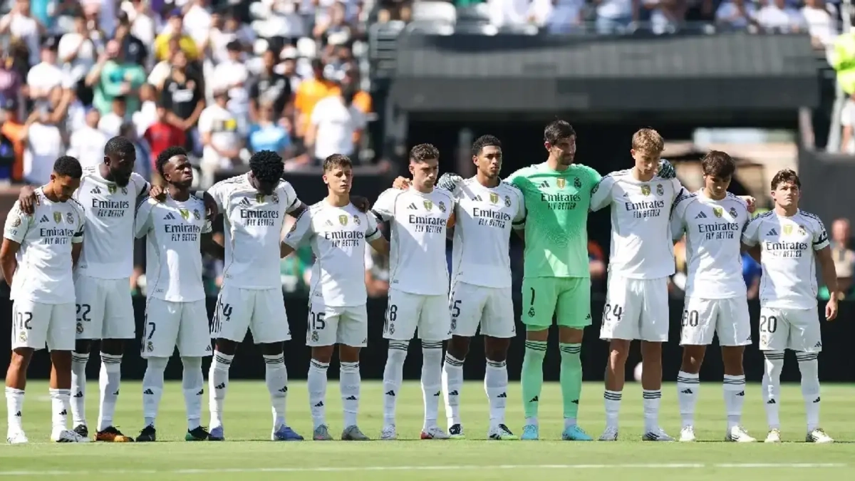 Un once del Real Madrid en Estados Unidos. Un once del Real Madrid en Estados Unidos.
