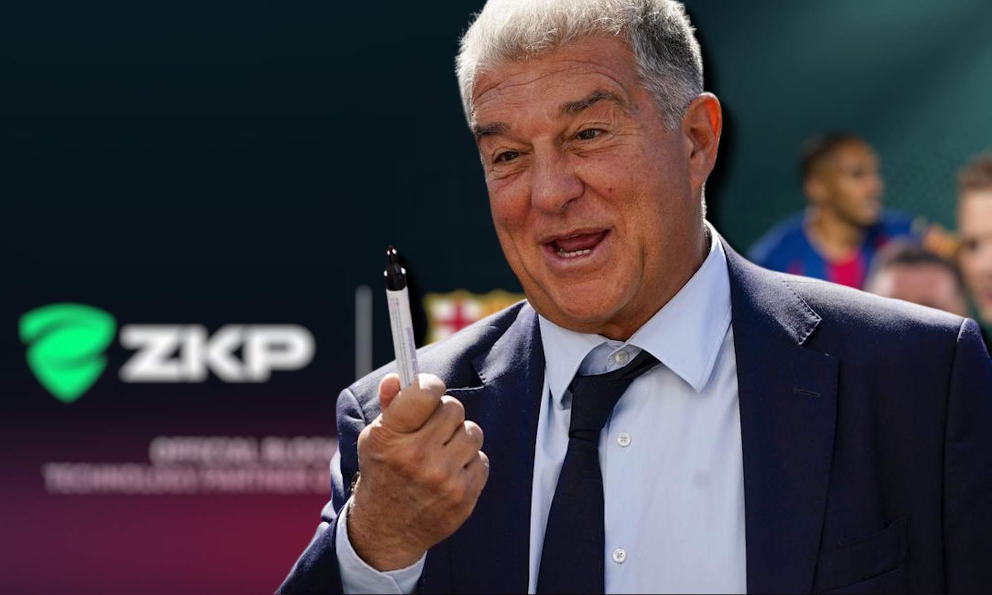 Laporta riendo delante del partner oficial del Barça