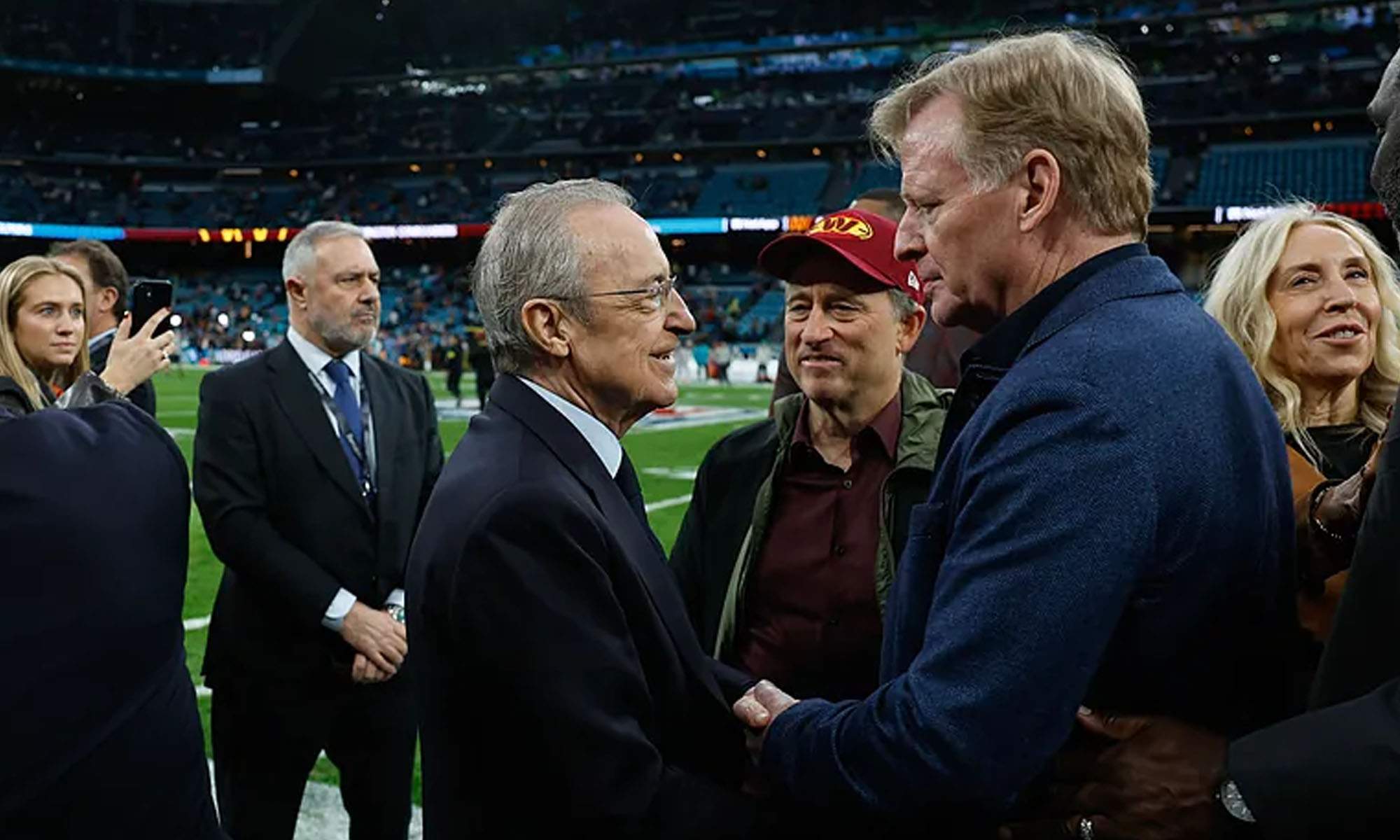 Florentino Pérez con Roger Goodell, presidente de la NFL