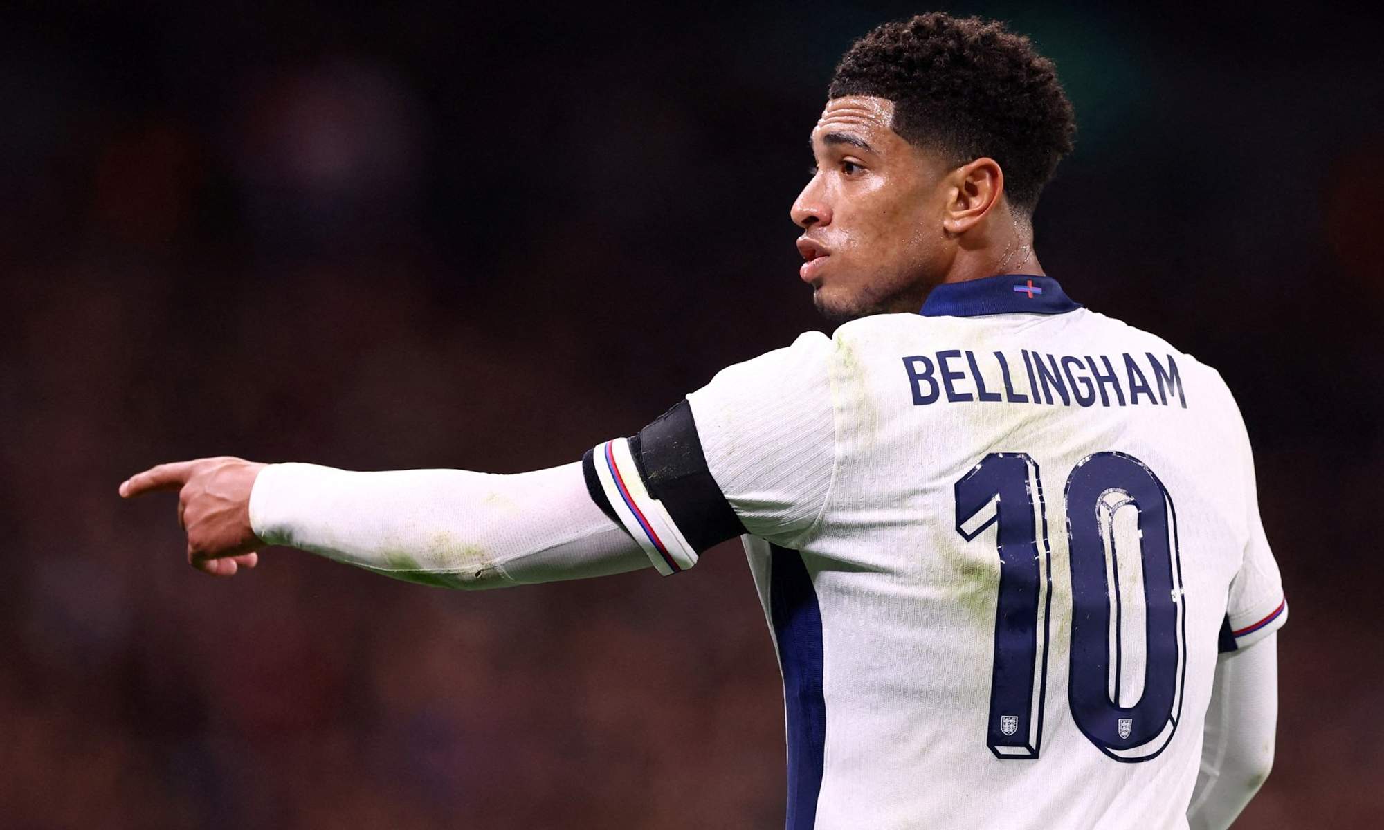 Jude Bellingham jugando un partido con la Selección Inglesa. 