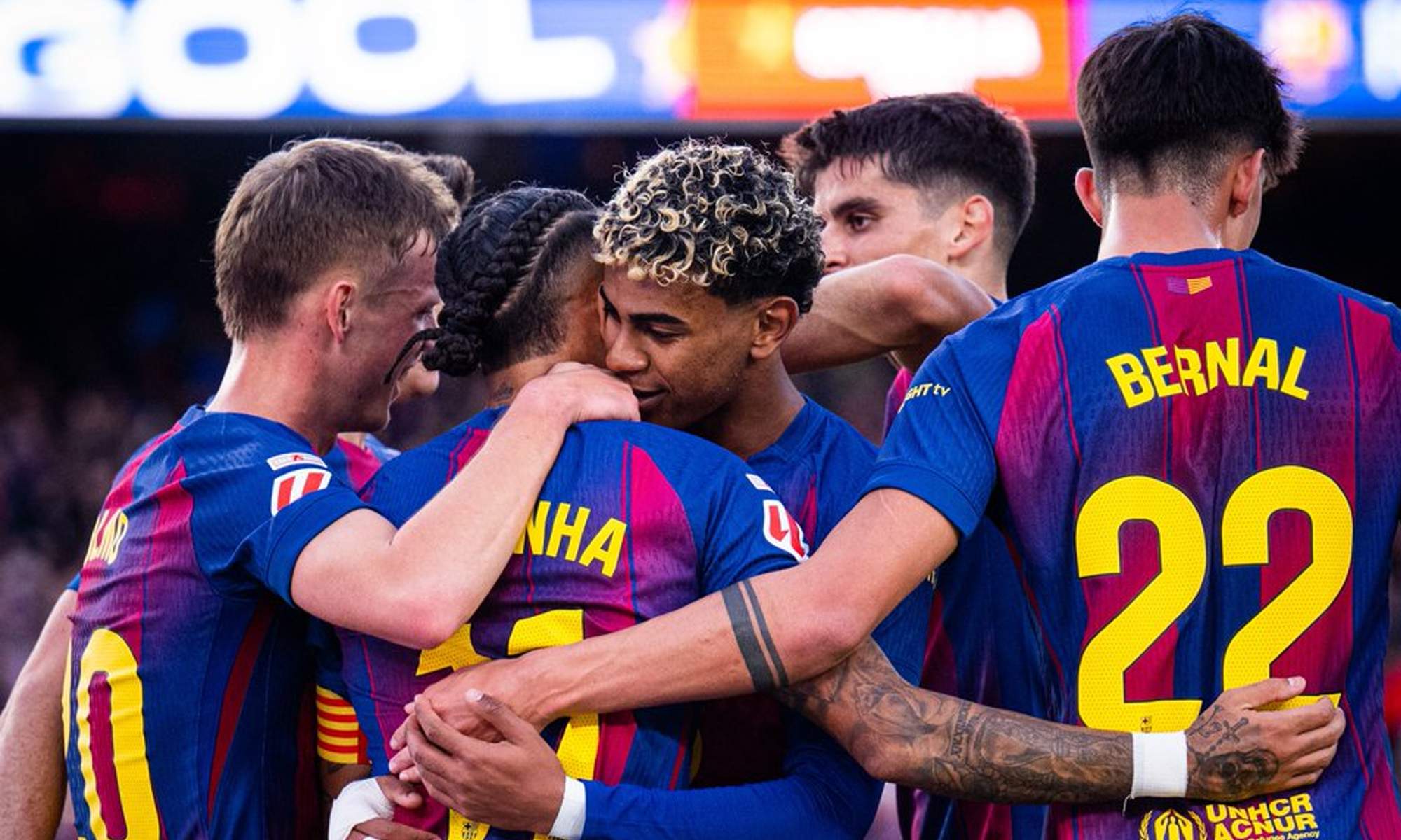 Jugadores del Barcelona celebrando un gol. 