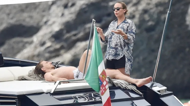 Modric disfrutando del mar junto a su esposa Modric disfrutando del mar junto a su esposa