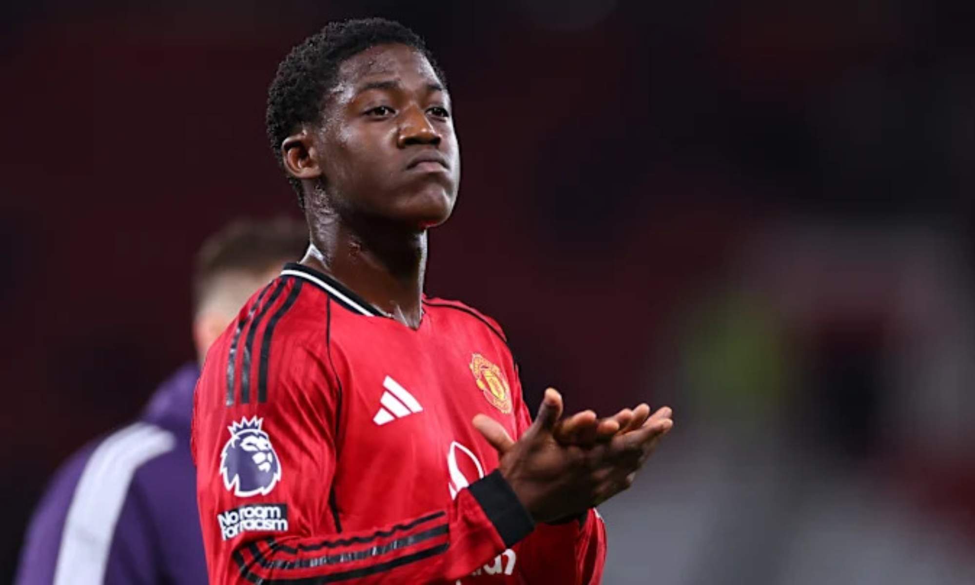 Kobbie Mainoo se aleja del Real Madrid