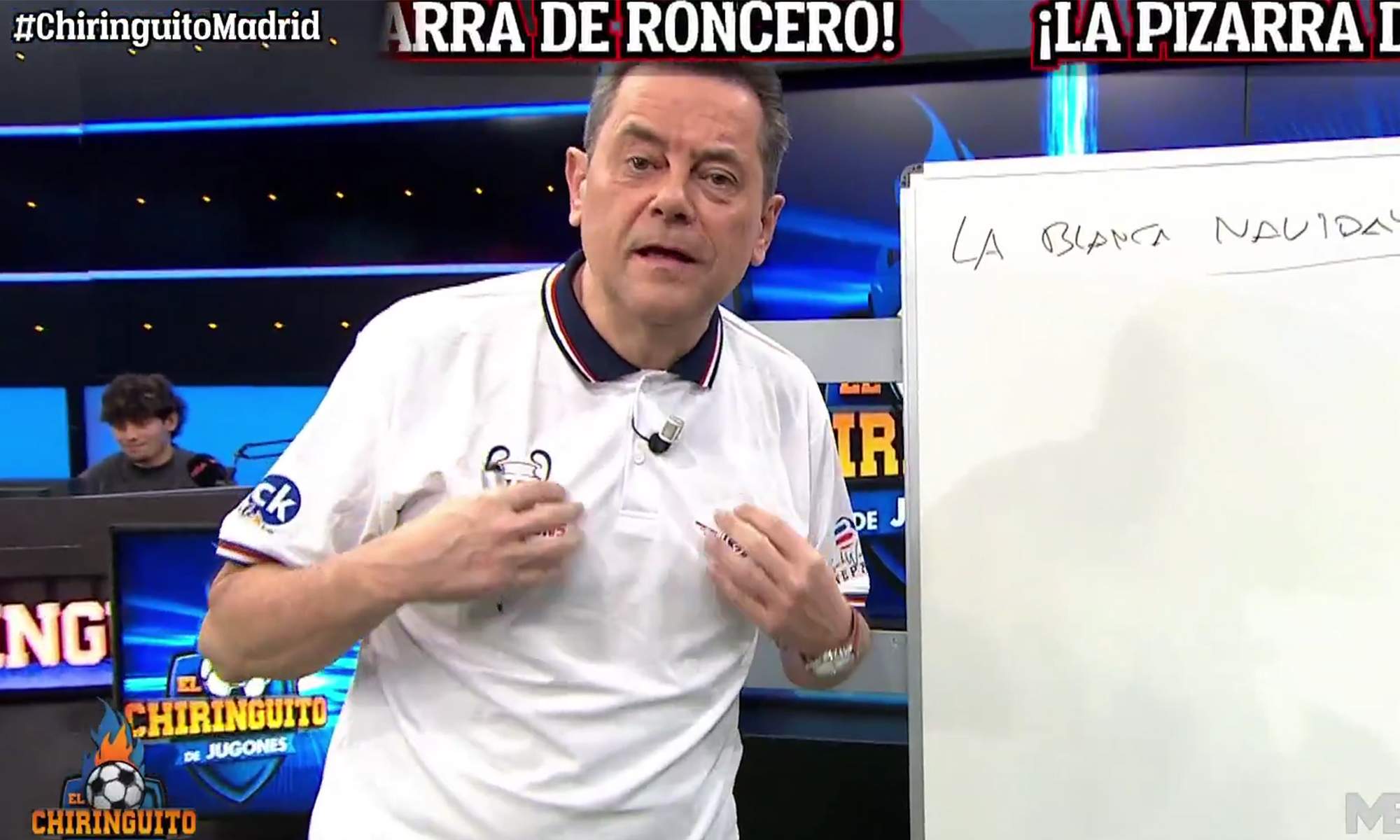 Tomás Roncero dando una noticia en El Chiringuito. 