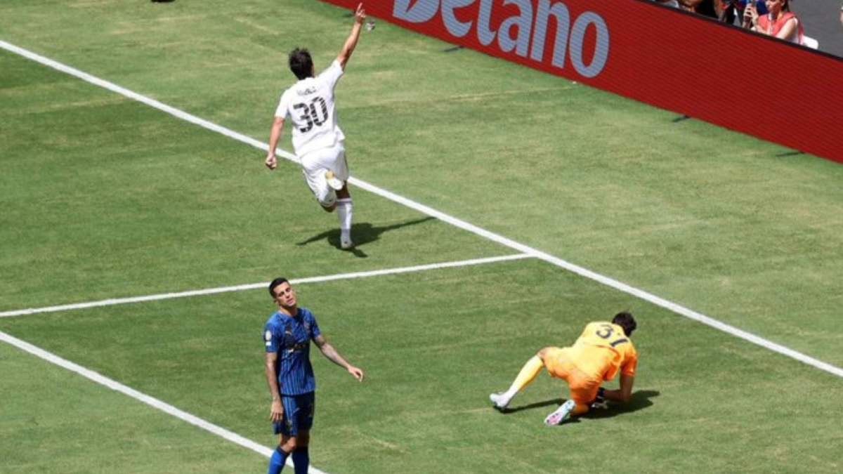 Gonzalo García celebrando su gol contra el Al Hilal