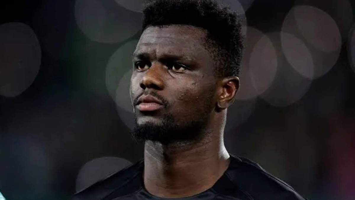 Ousmane Diomande jugando un partido con el Sporting de Lisboa. 