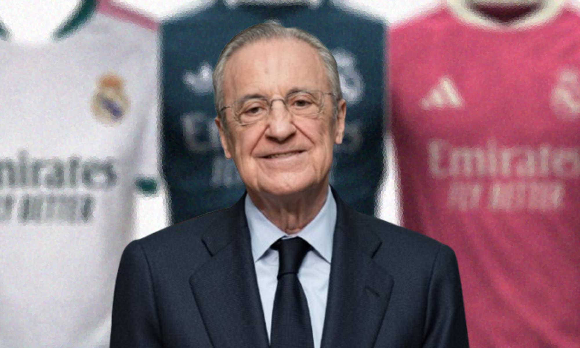 Florentino Pérez y las posibles camisetas del Real Madrid para la siguiente temporada. 