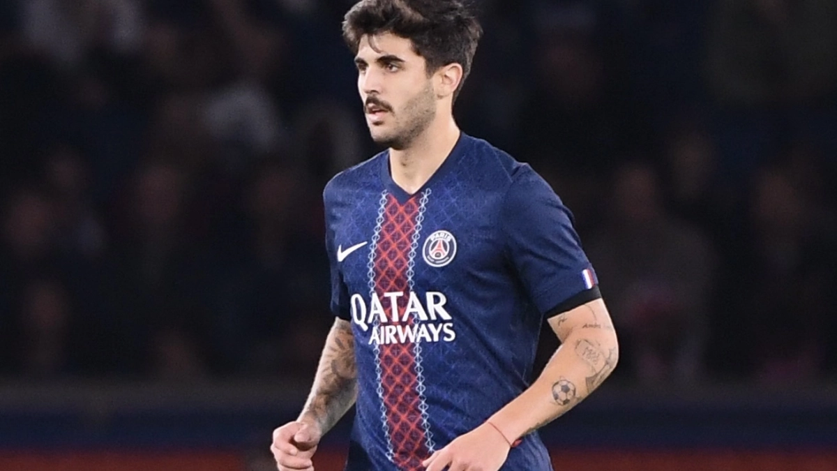 Lucas Beraldo durante un partido del PSG Lucas Beraldo durante un partido del PSG