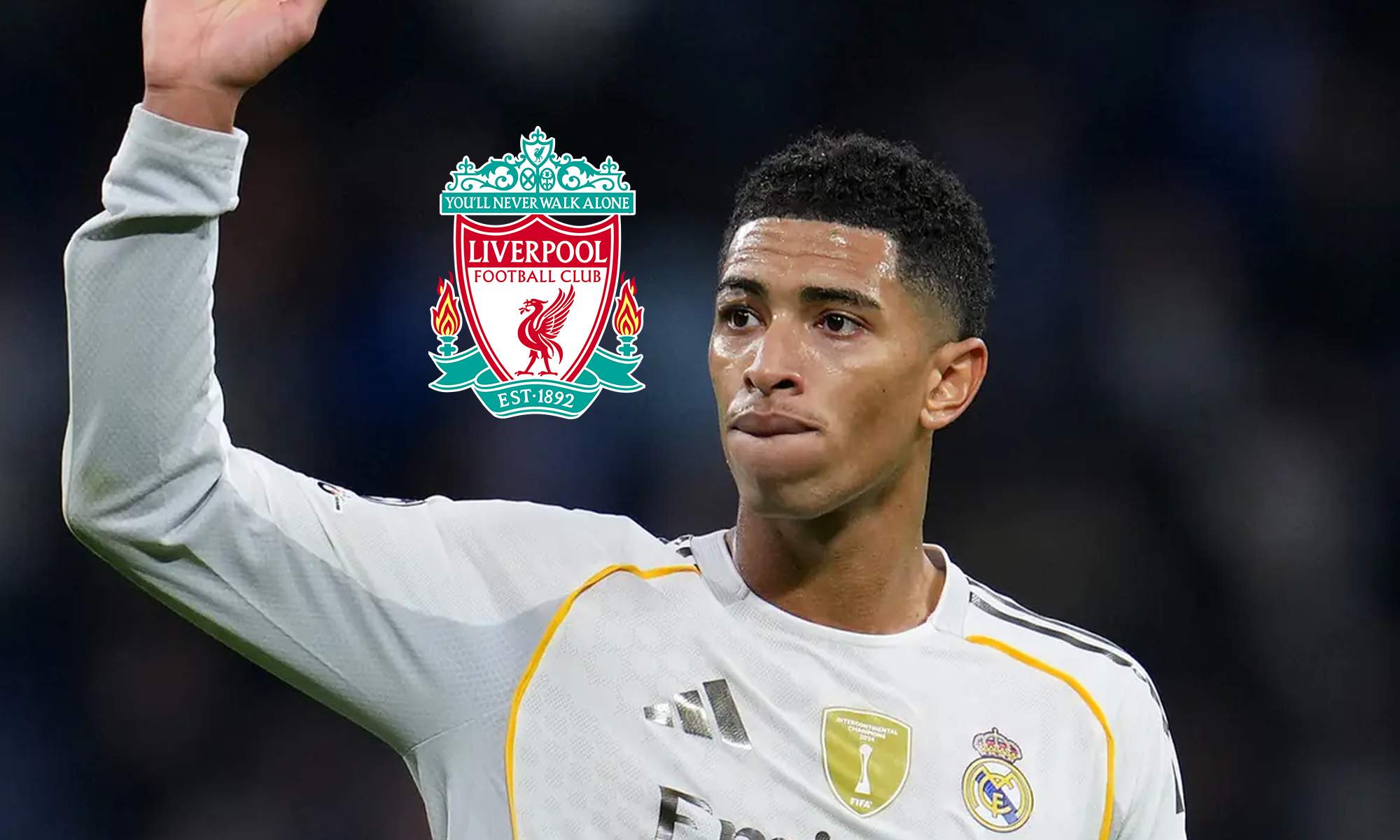 Jude Bellingham en un partido del Real Madrid y el escudo del Liverpool. 