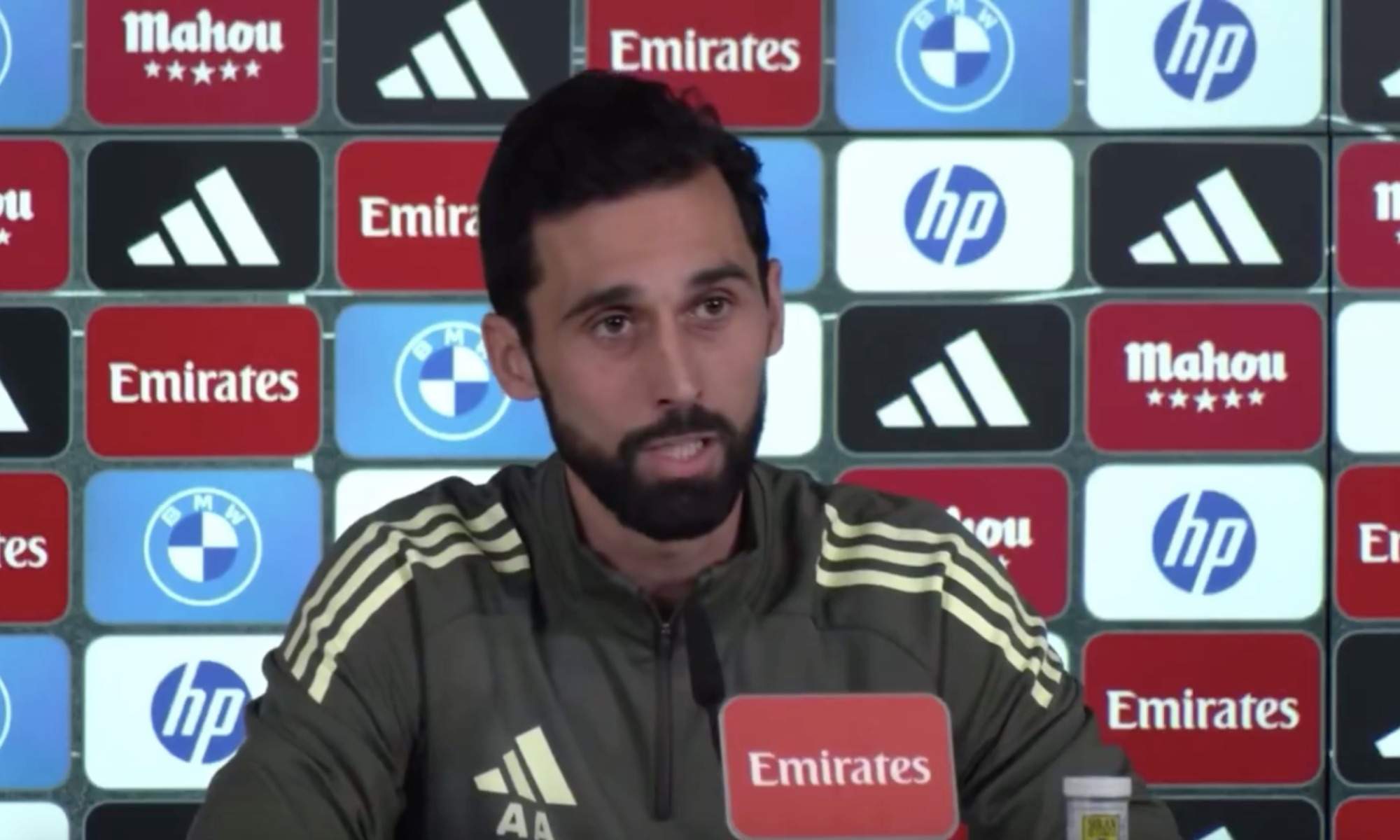 Álvaro Arbeloa en rueda de prensa