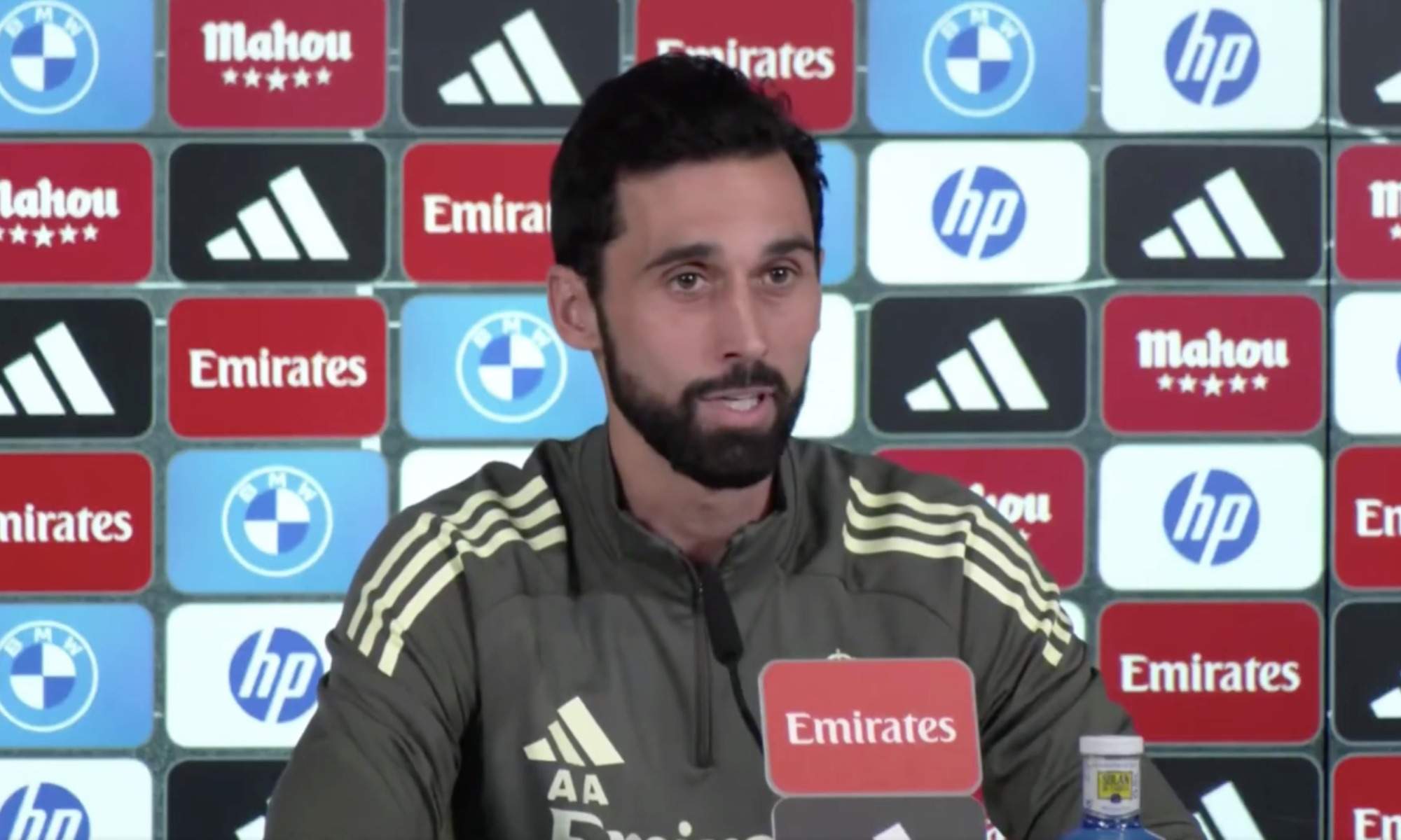 Arbeloa en sala de prensa