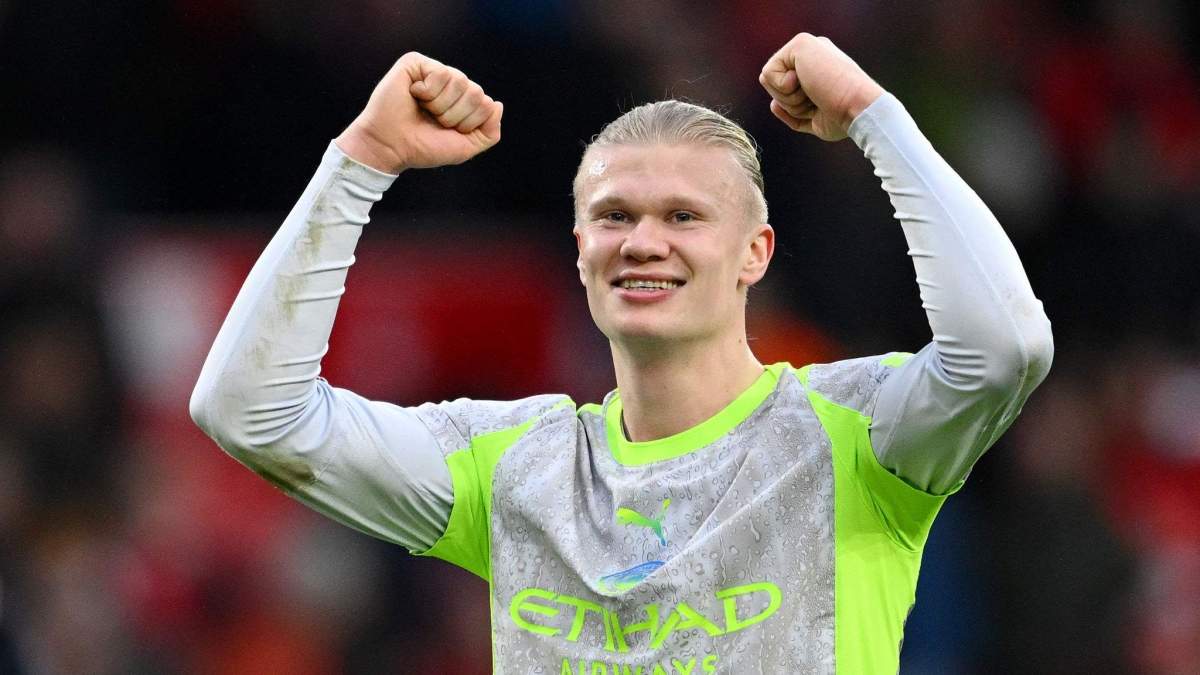 Erling Haaland celebrando un gol con el Manchester City.