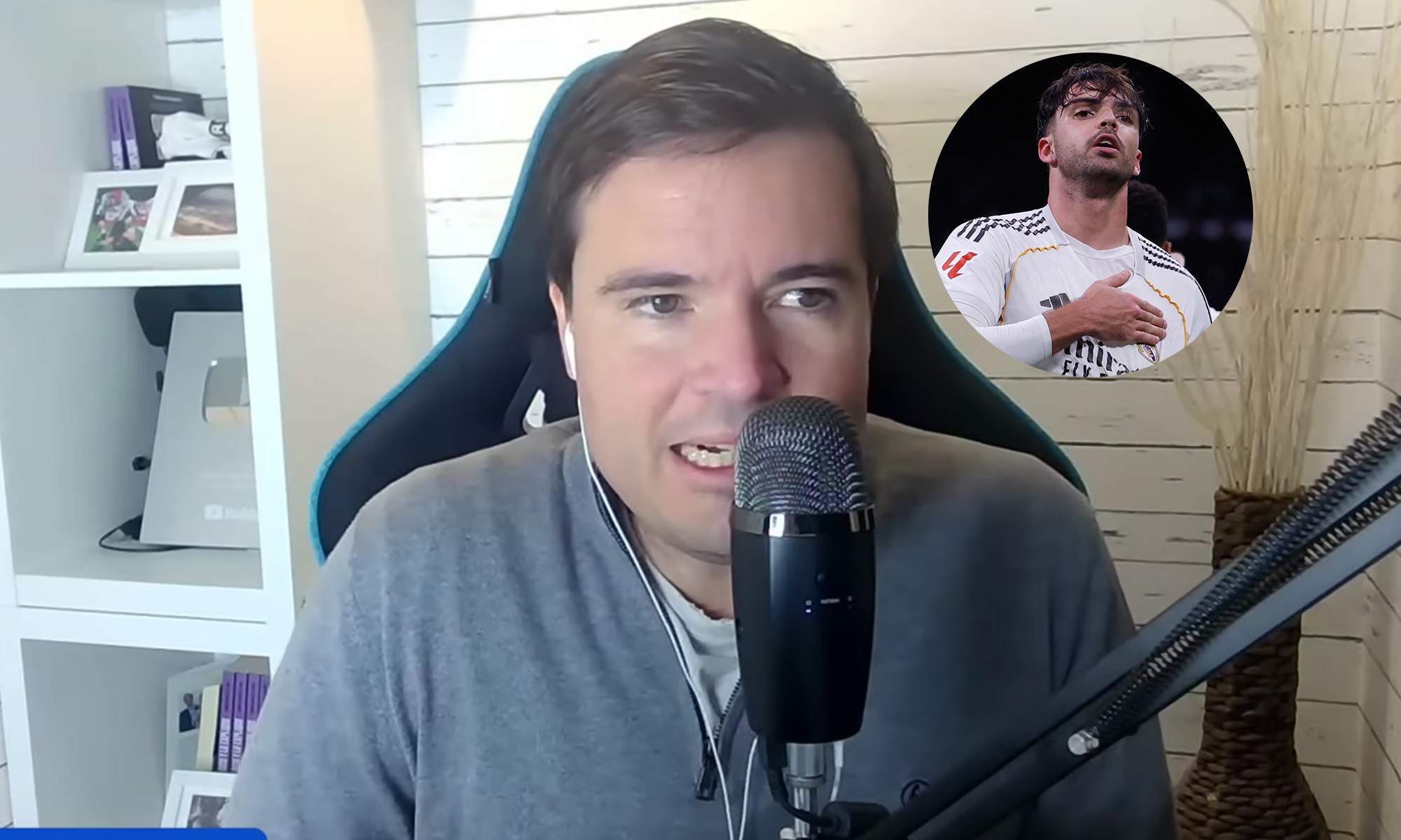 Ramón Álvarez de Mon y una foto de Raúl Asencio.