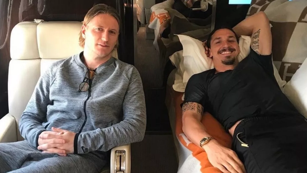 Ibrahimovi en su jet privado