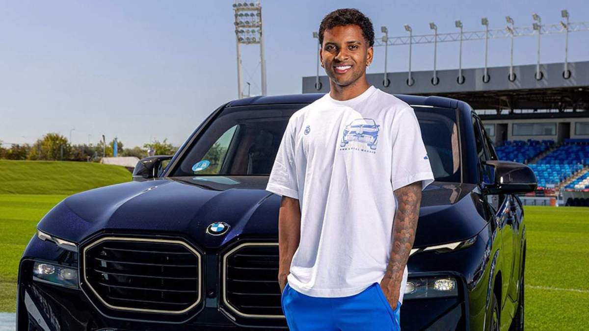Rodrygo con su BMW XM Rodrygo con su BMW XM