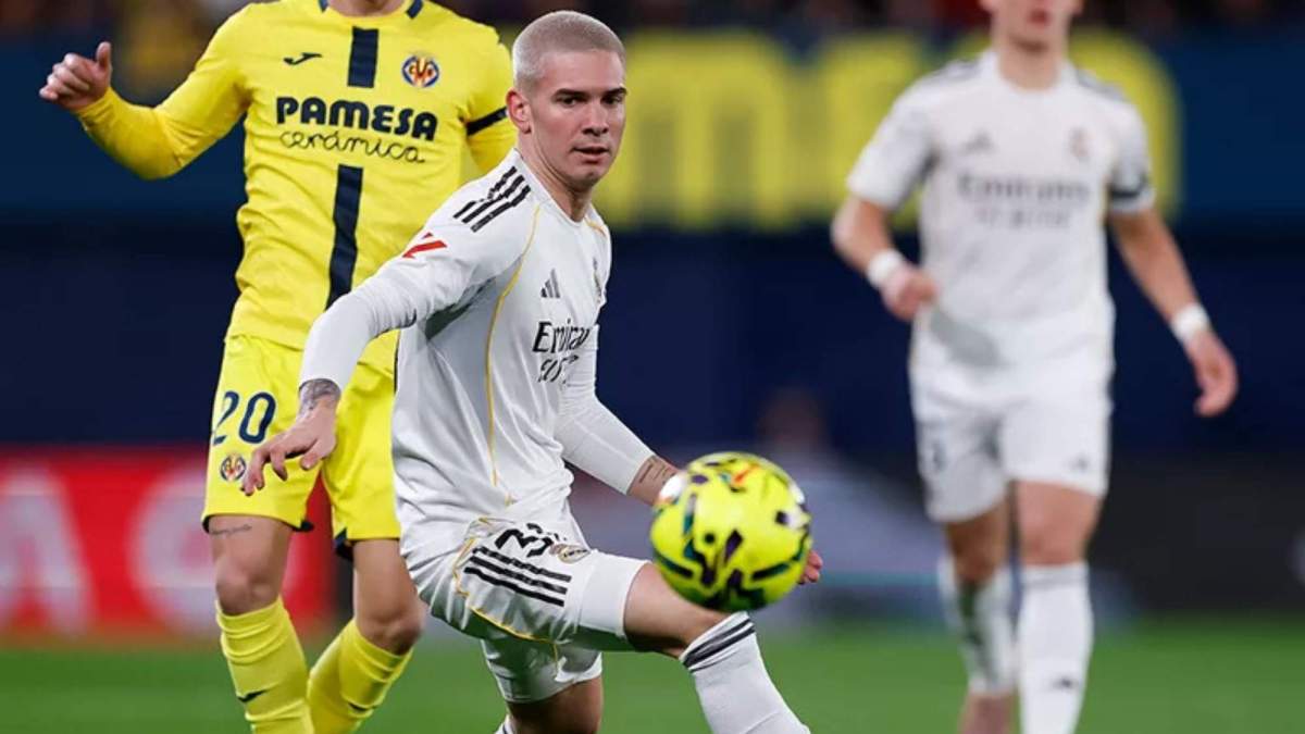 Mastantuono frente al Villarreal