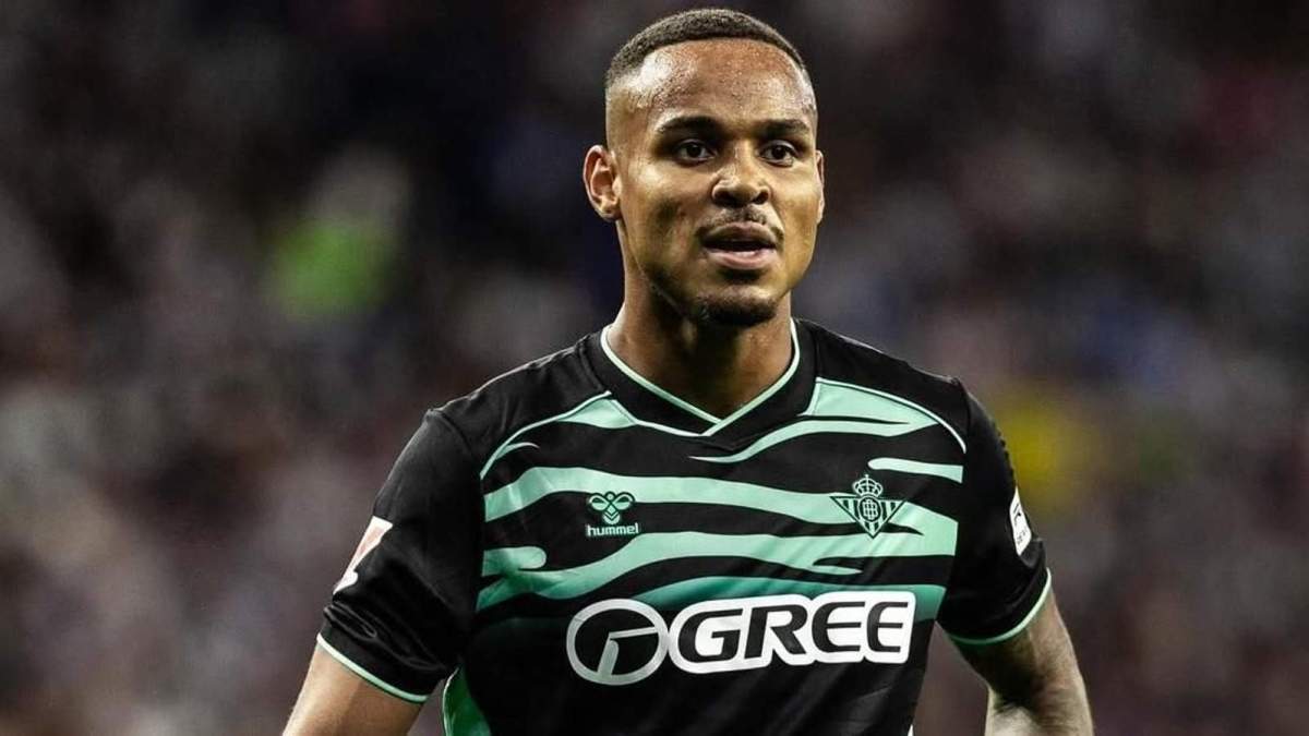 Natan jugando con el Real Betis