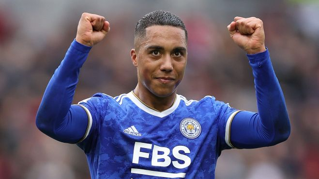 Tielemans celebrando un gol