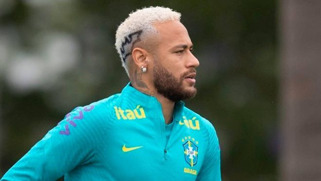 Neymar con la selección brasileña
