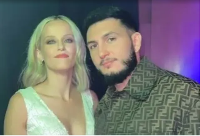 Daphne Cañizares y Omar Montes