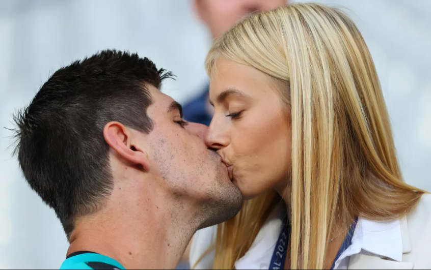 mishel Gerzig y Thibaut Courtois