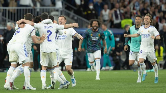 Los jugadores del Real Madrid celebrando un pase en las eliminatorias de la Champions