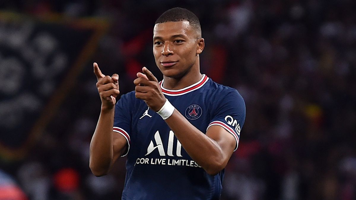 Mbappé celebrando un gol con el PSG