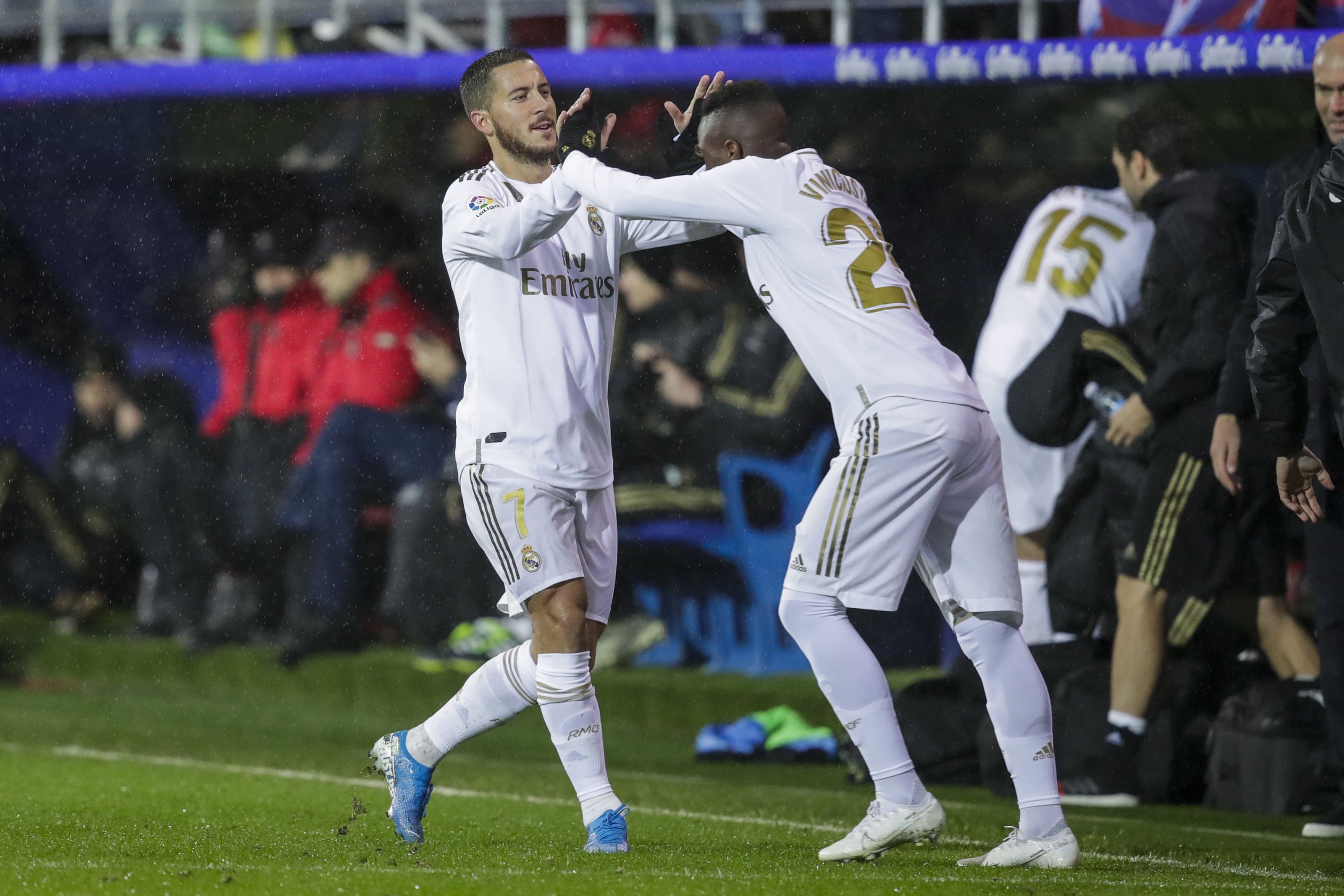 Vinicius y Hazard han sido los últimos extremos zurdos fichados por el Madrid