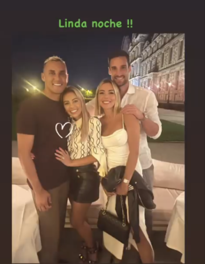Keylor Navas junto a Sergio Rico Keylor Navas junto a Sergio Rico