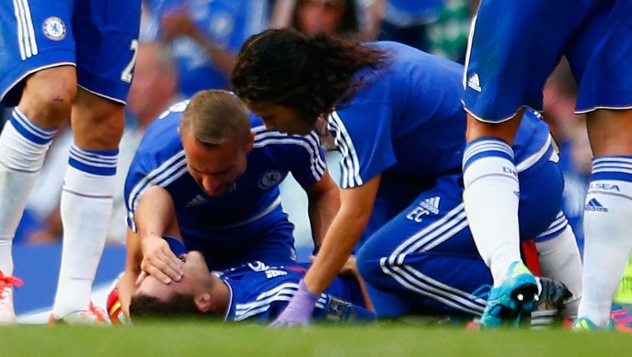 eden hazard y eva carneiro
