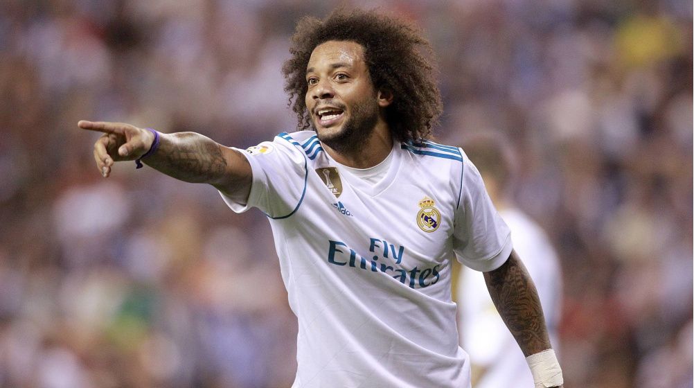 Marcelo dando órdenes en un partido con el Real Madrid