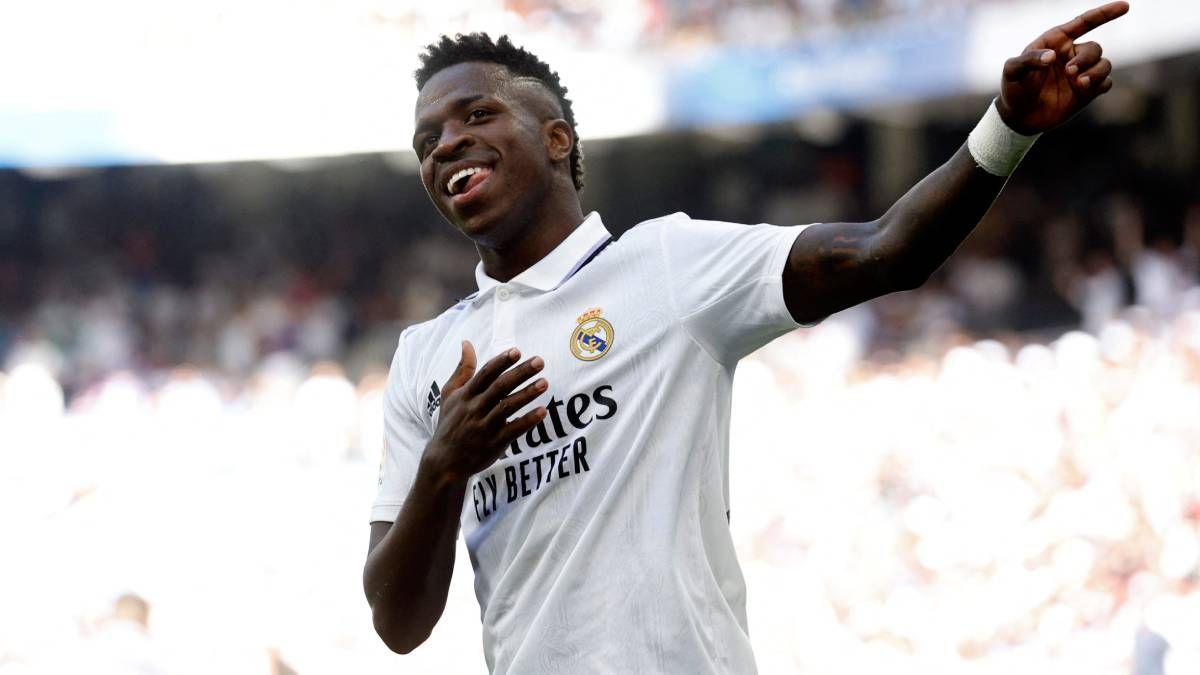 Vinicius está entregado al Bernabéu y el público le quiere