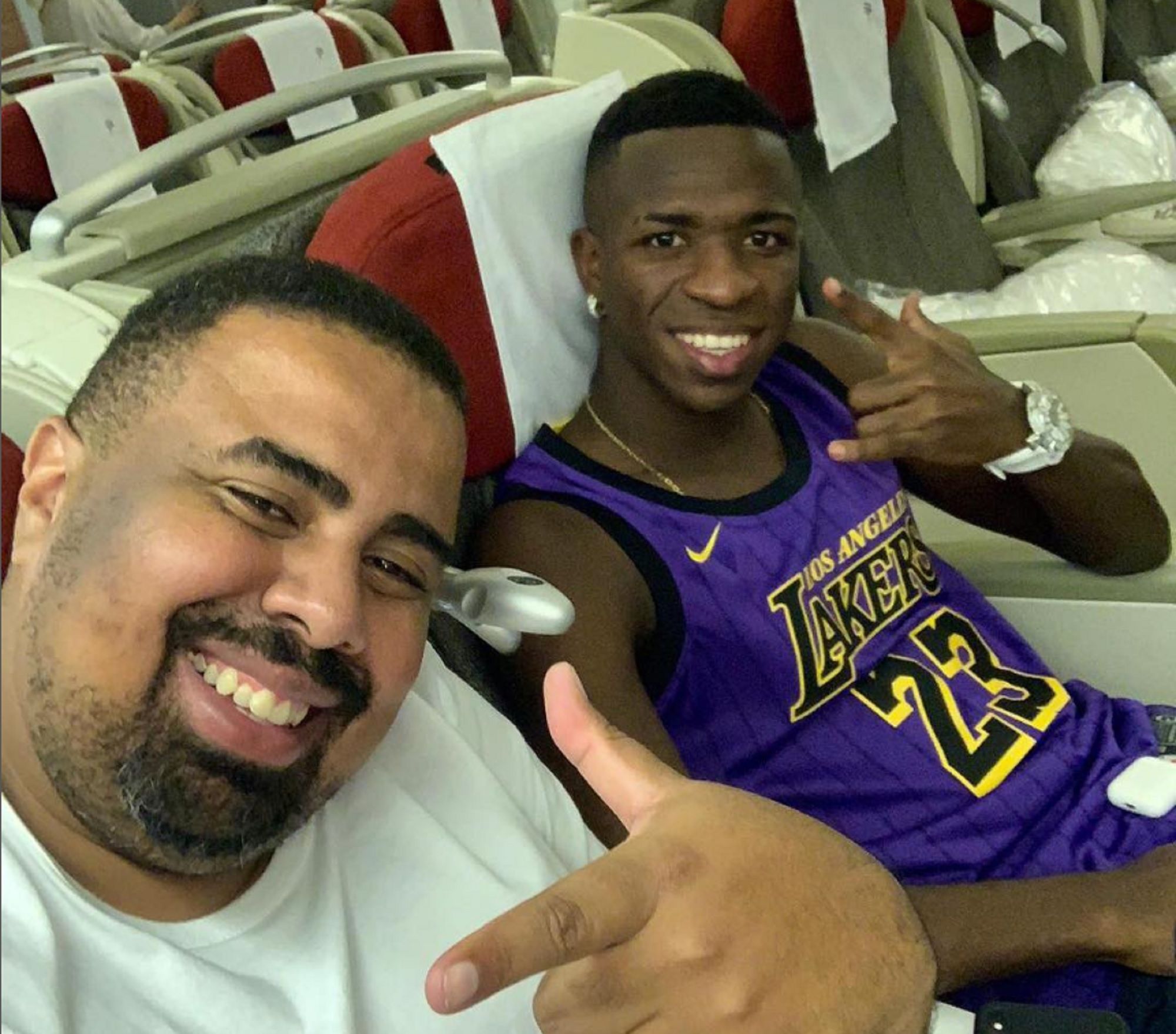 Vinicius Jr. con su tío, Ulysses Leao