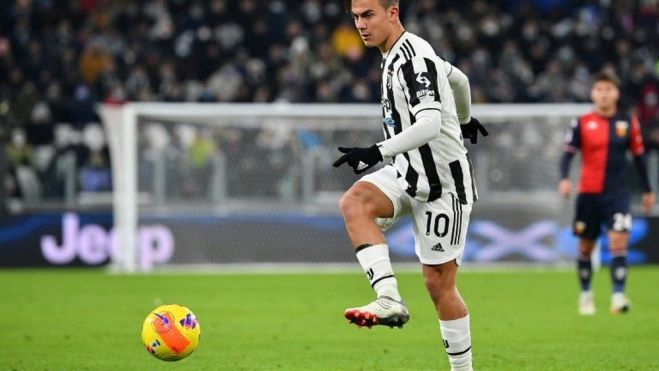 Dybala jugando con la Juventus 